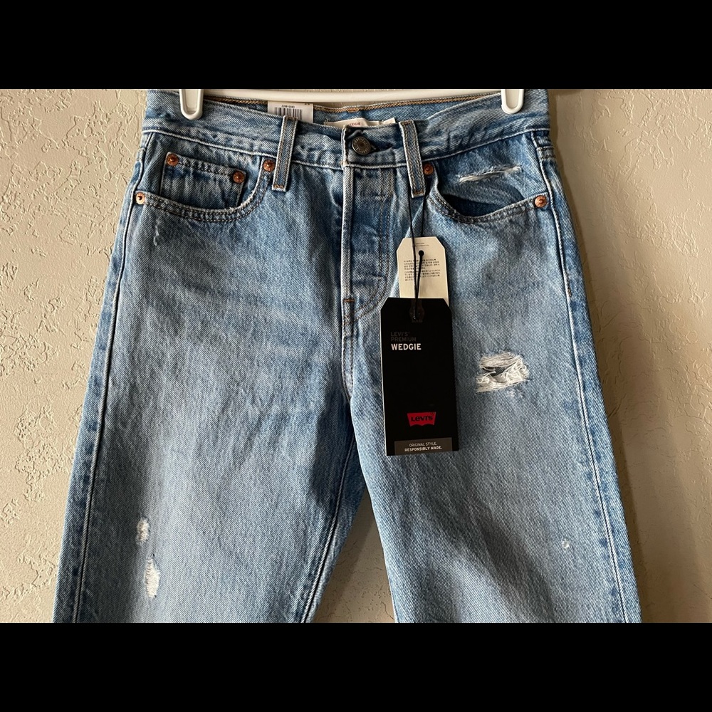 LEVI’S HIGH RISE WEDGIE - Picture 2 of 8